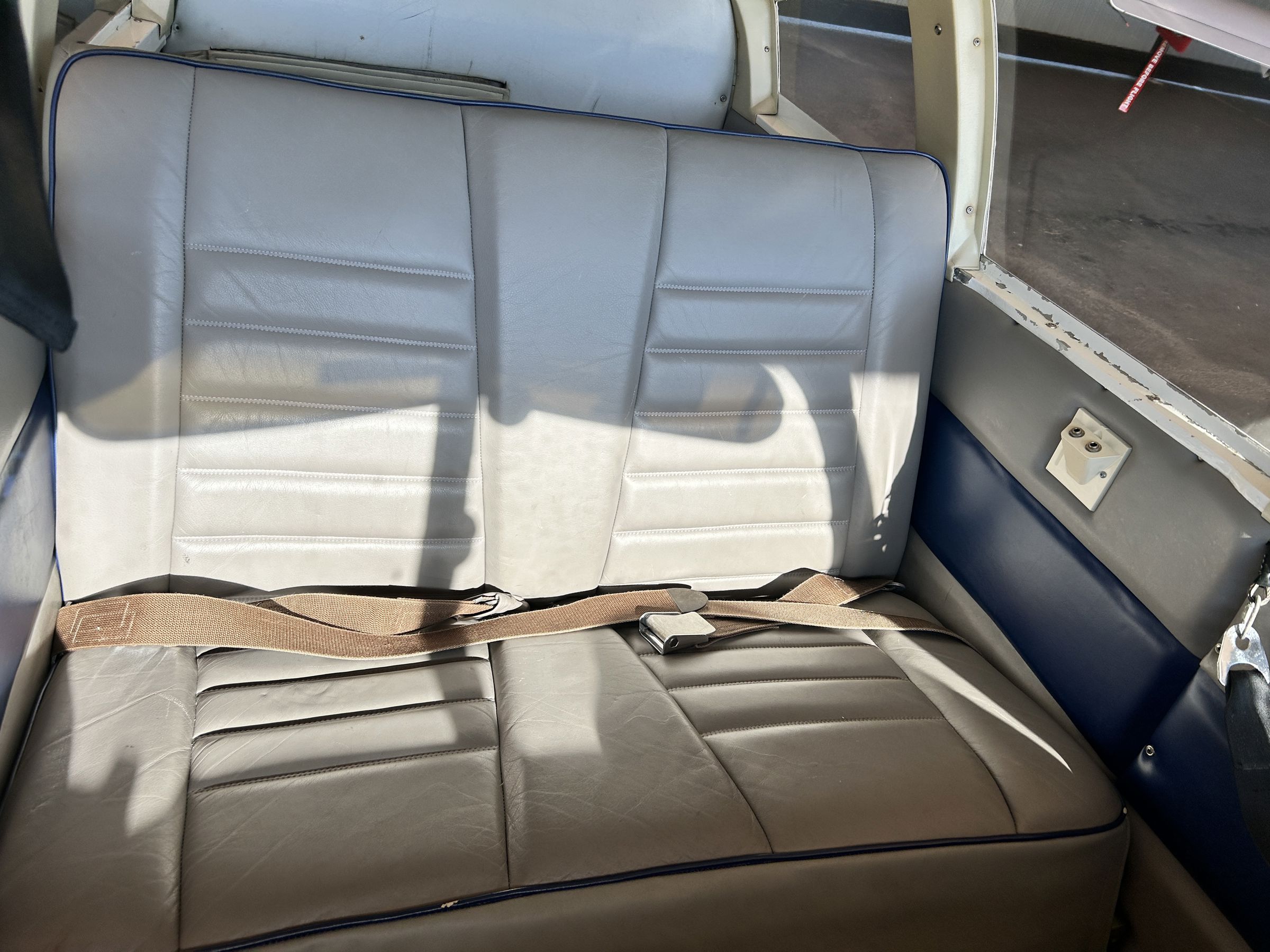 1968 Piper PA-28R-180 Arrow - Interior