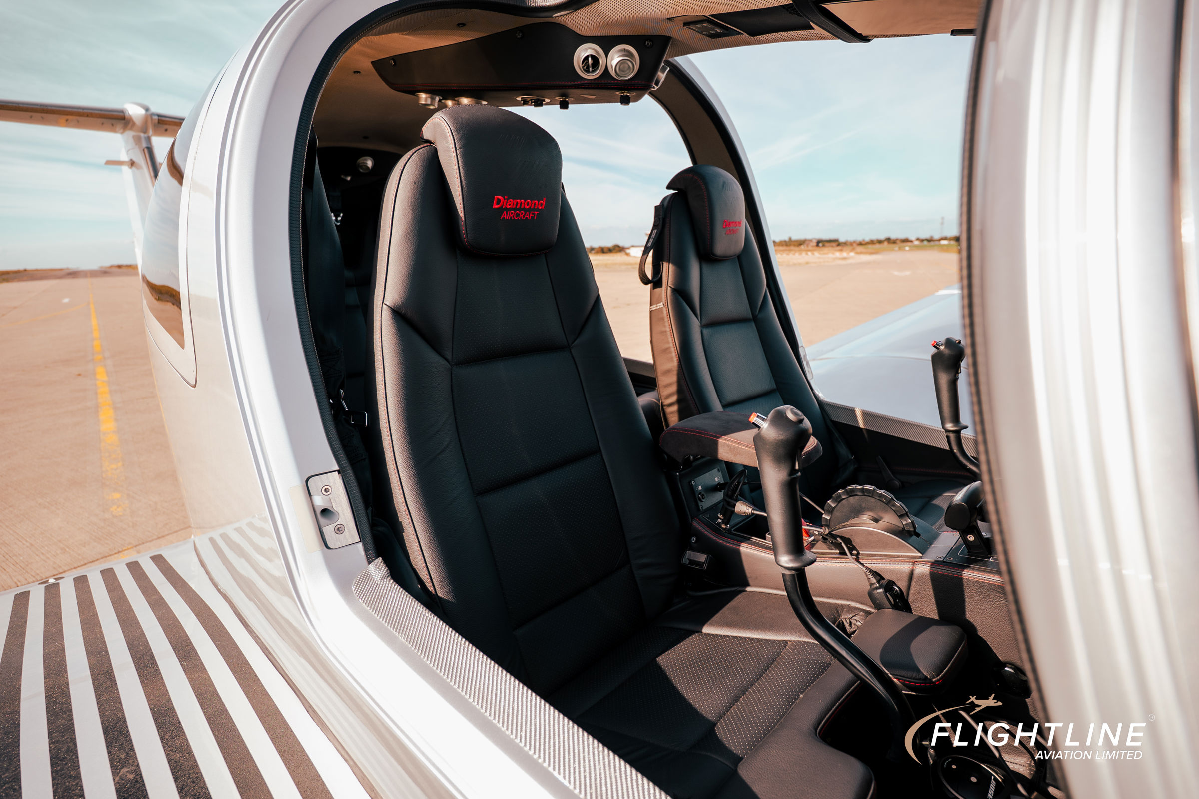 2024 Diamond DA50 RG - Interior