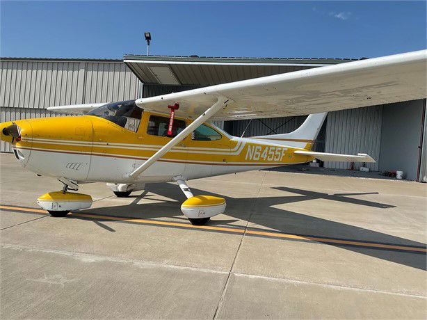 1975 Cessna 182P Skylane - Exterior