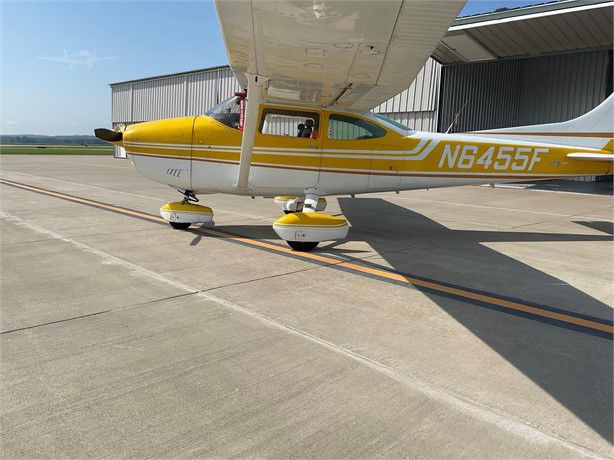 1975 Cessna 182P Skylane - Exterior