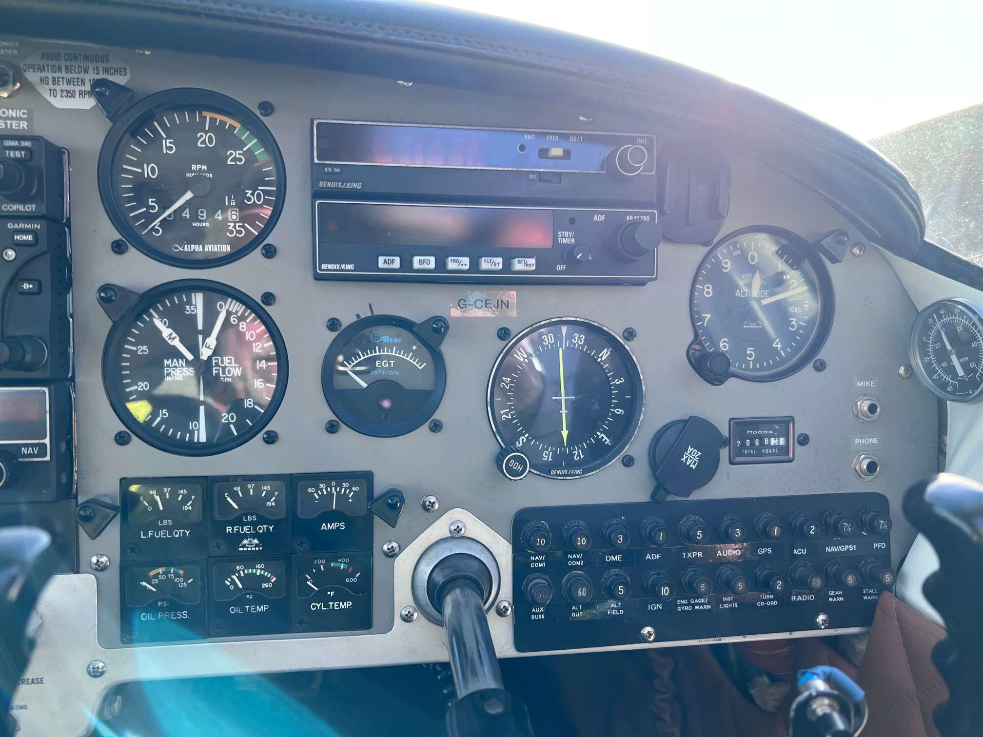 1967 Mooney M20F Executive - Interior