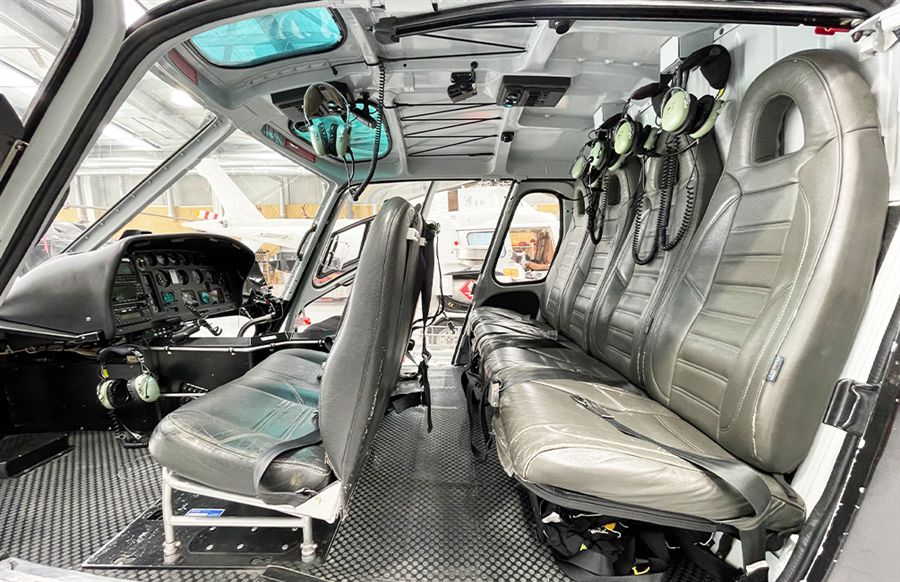 1998 Eurocopter AS350 B2 - Interior