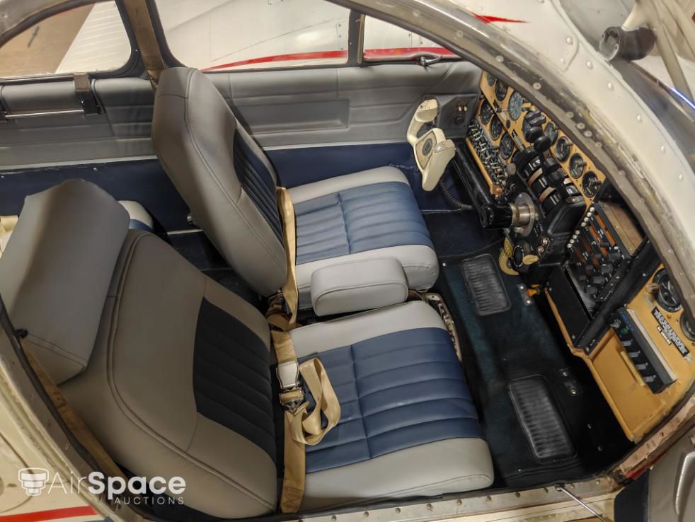 1961 Beechcraft 55 Baron - Interior