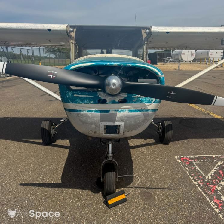 1966 Cessna 150F - Exterior