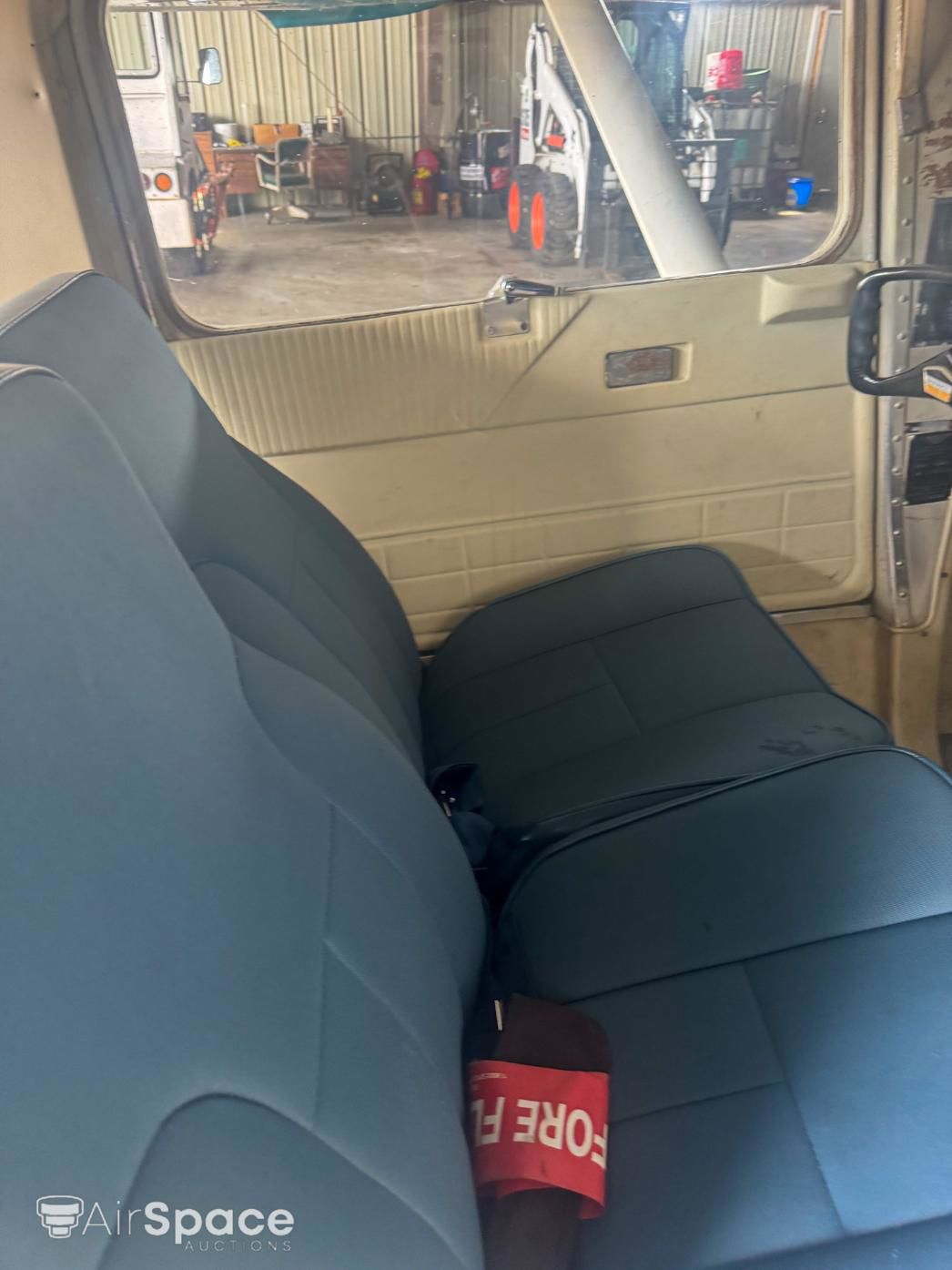 1966 Cessna 150F - Interior