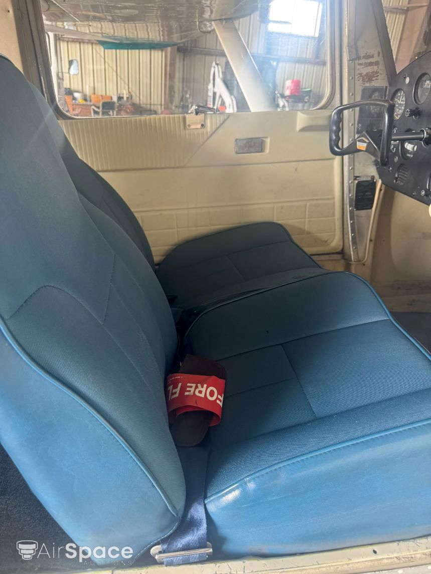 1966 Cessna 150F - Exterior