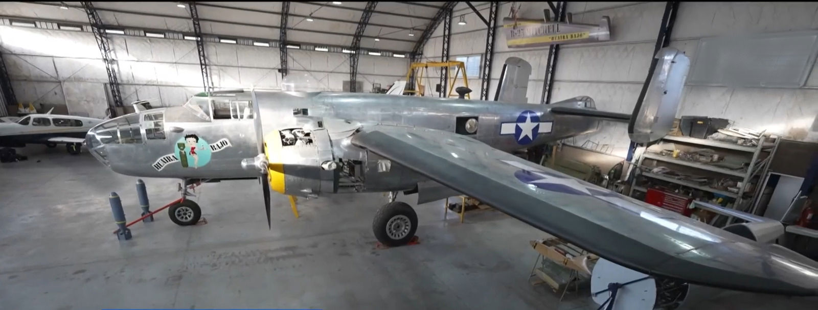 1943 North American B-25 Mitchell - Exterior