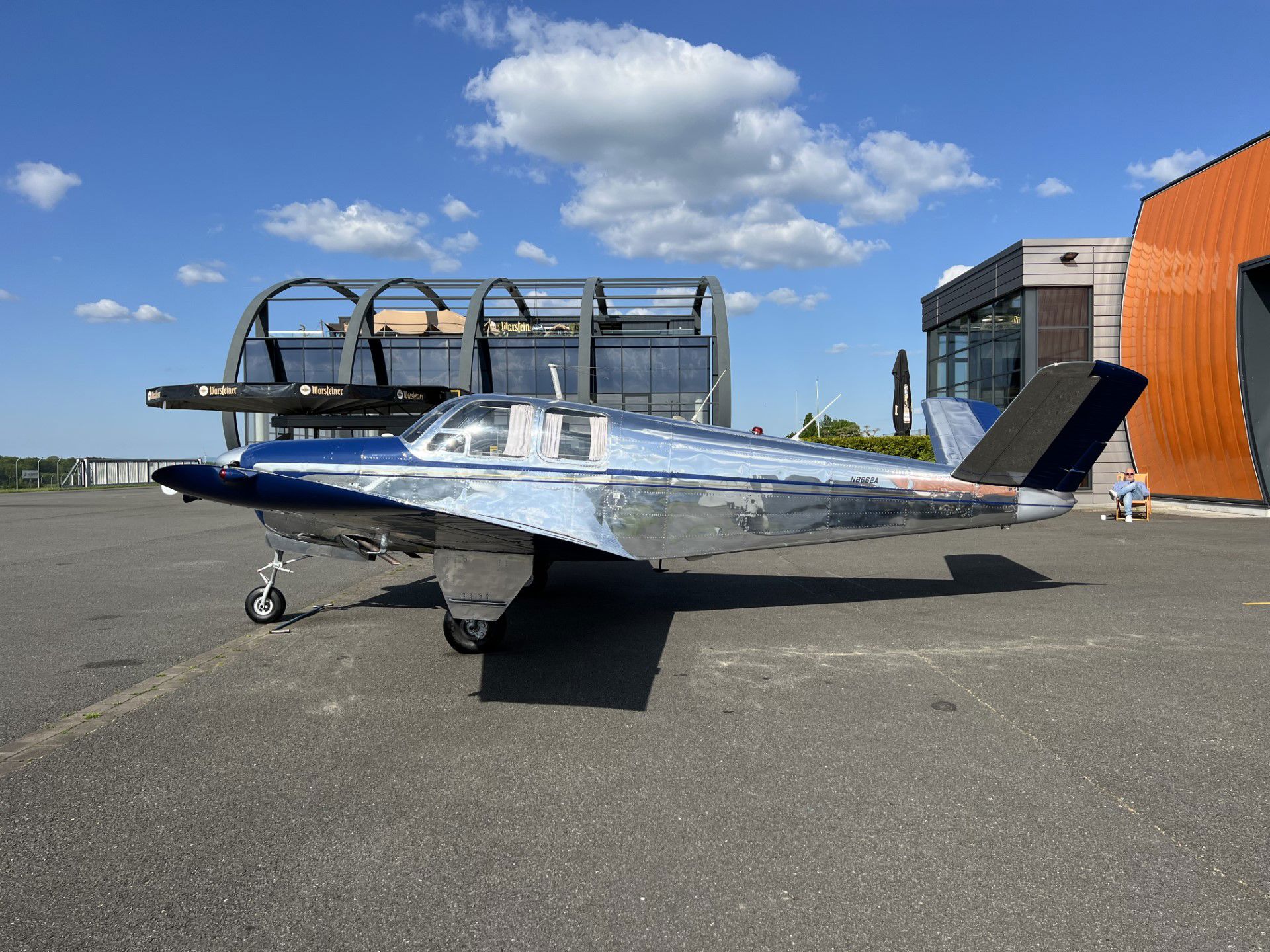 1948 Beech A35 Bonanza - Exterior