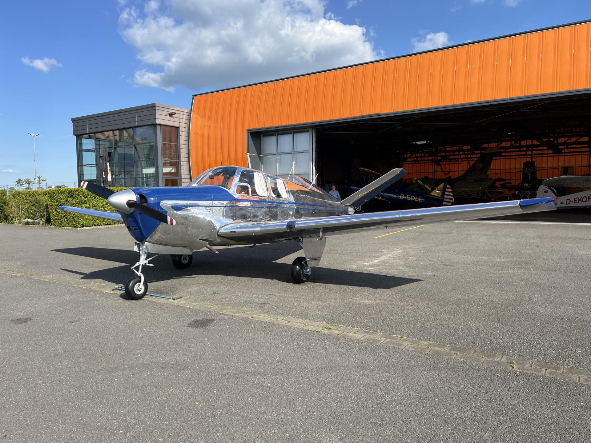 1948 Beech A35 Bonanza - Exterior