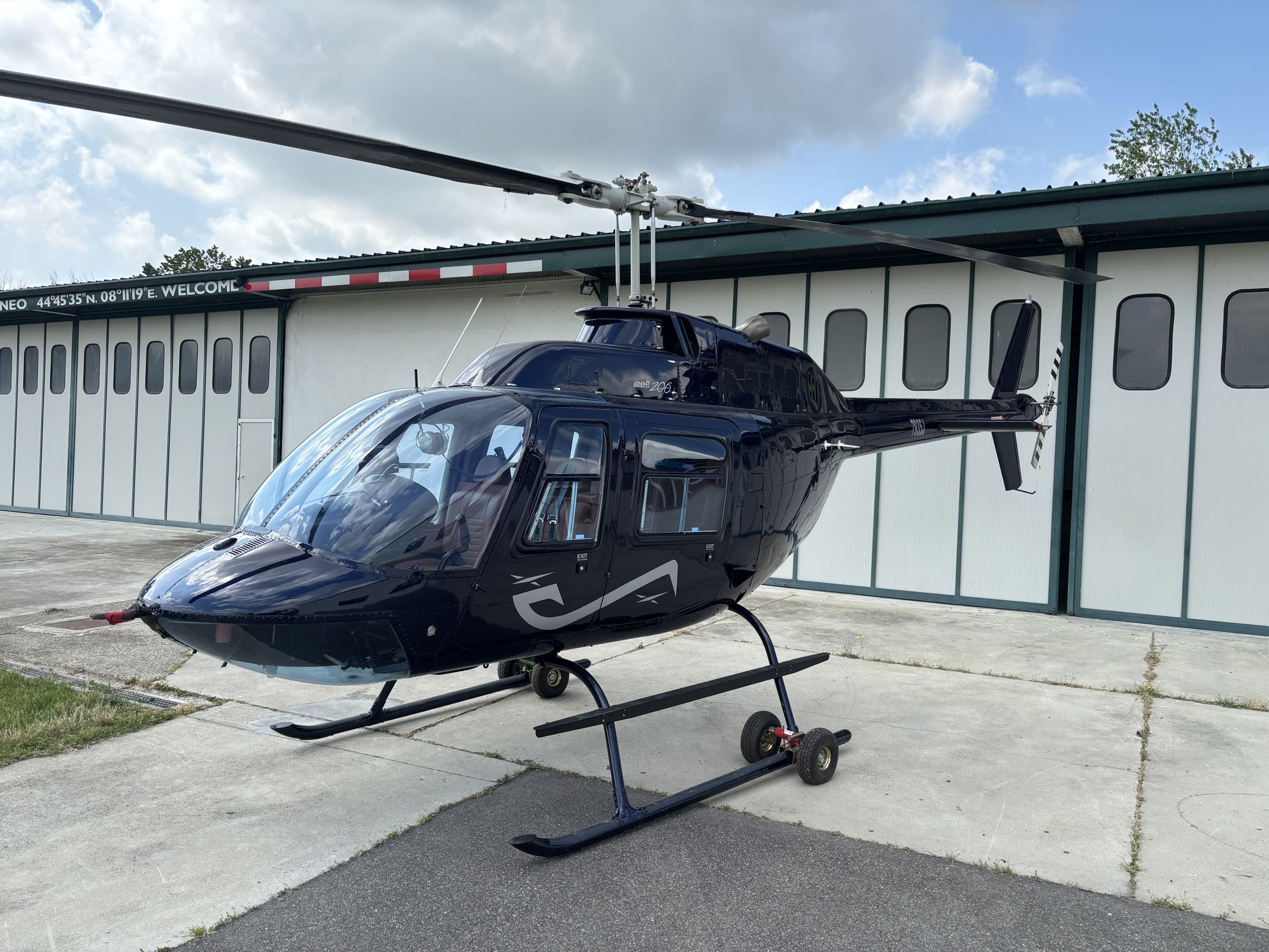 1971 Bell 206B-2 JetRanger - Exterior