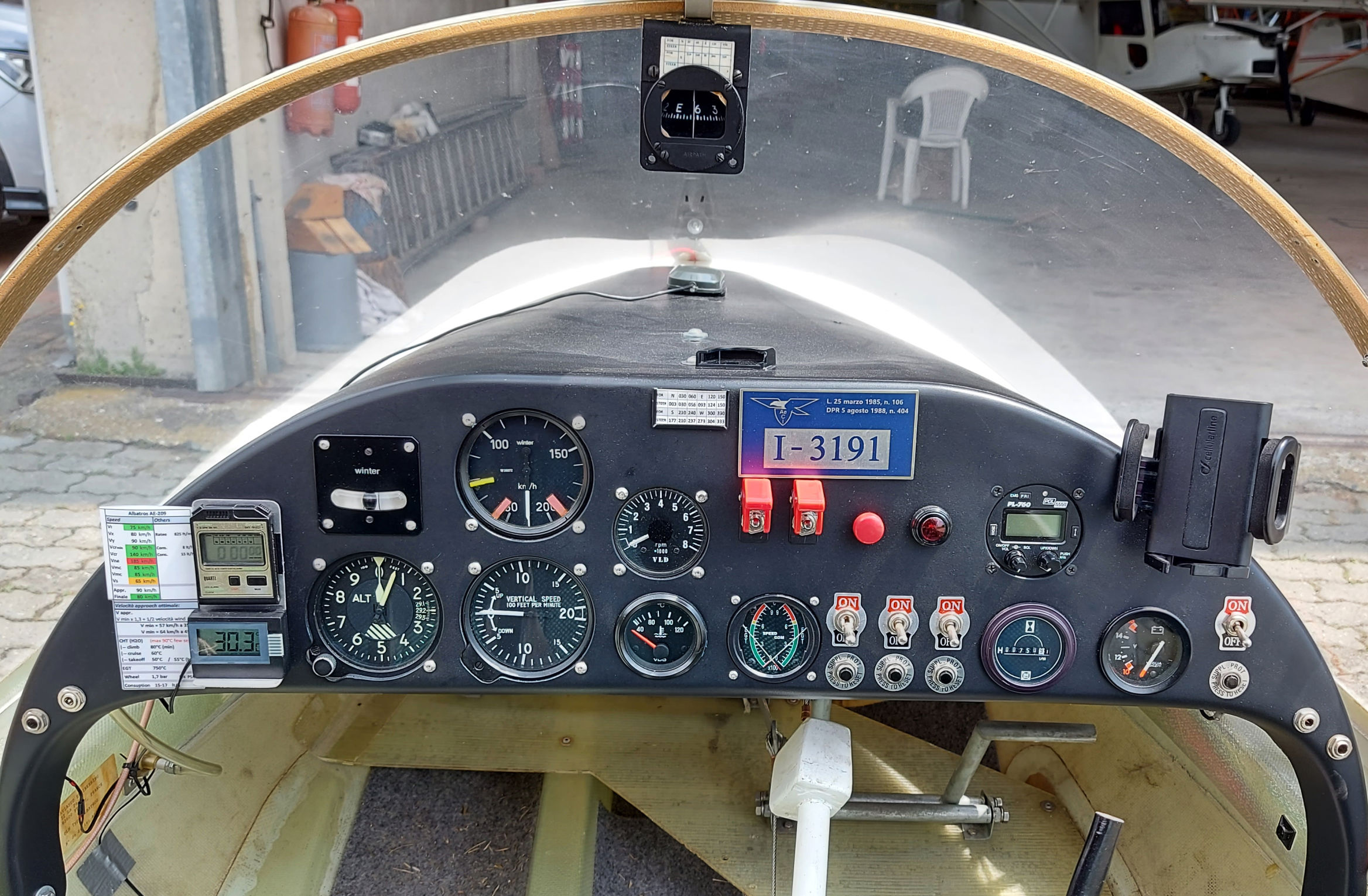 1993 Aviasud Engineering Albatros AE209 - Interior
