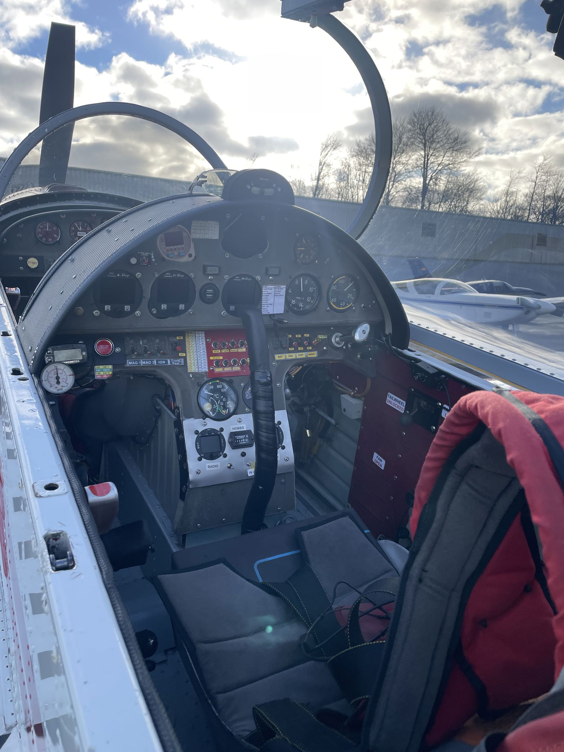 1991 Technoavia SP-91 - Interior