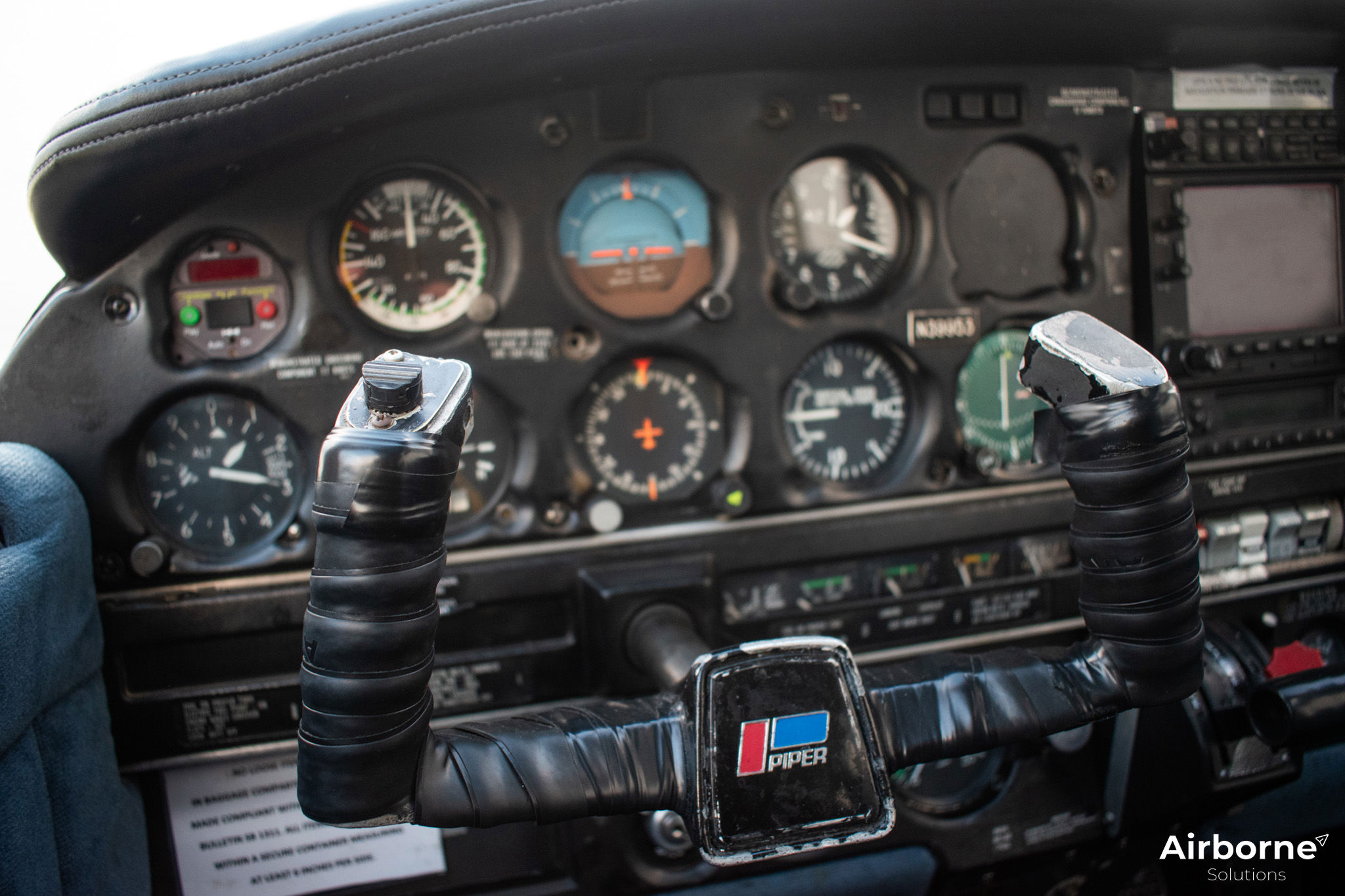 1978 Piper PA-28-161 Cherokee Warrior II - Interior