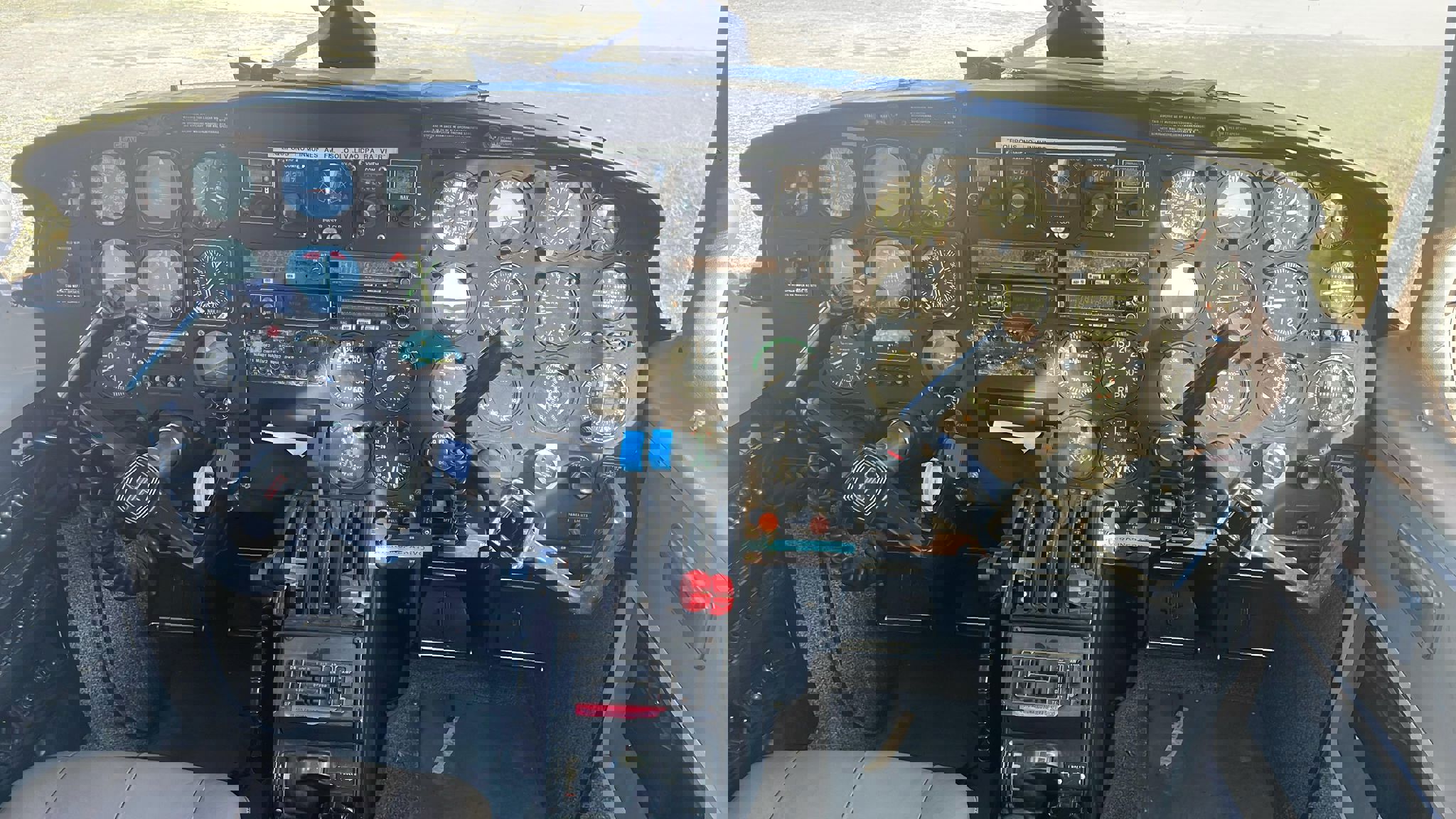 1975 Piper PA-31-310 Navajo - Interior