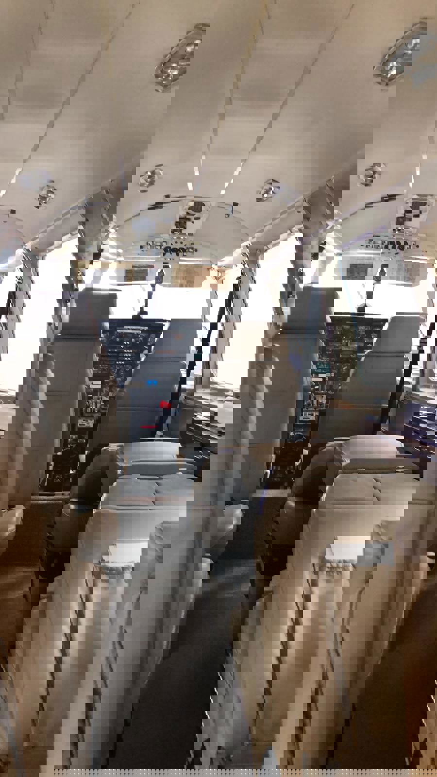 1975 Piper PA-31-310 Navajo - Interior