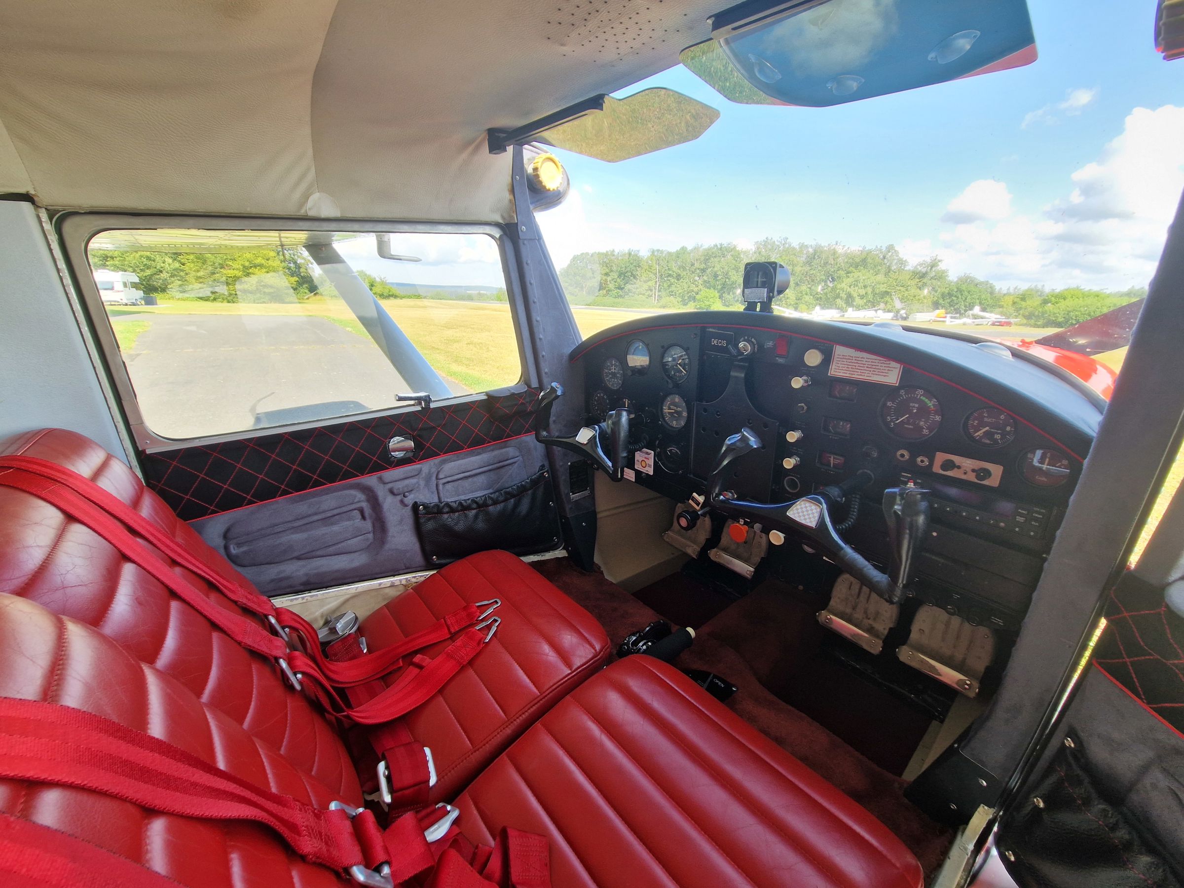 1962 Cessna 150B - Interior