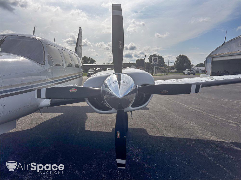 1979 Piper PA-31-325 Navajo CR - Exterior