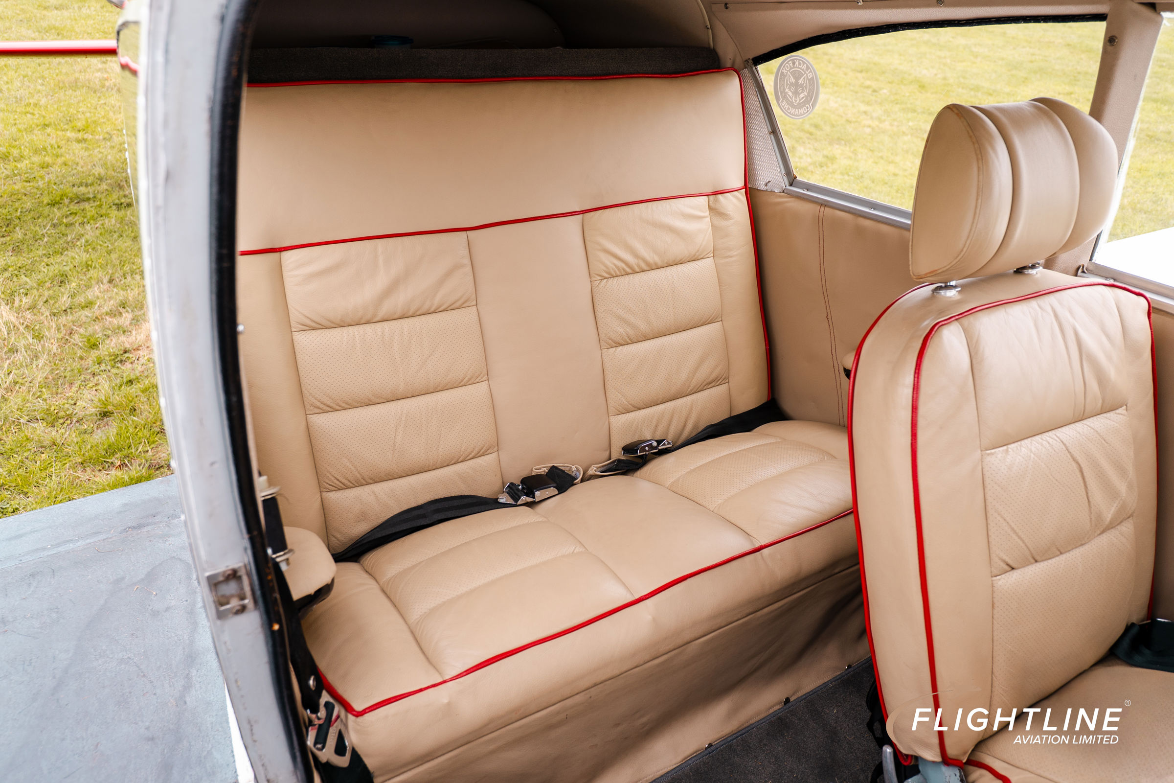 1960 Piper PA-24-250 Comanche - Interior