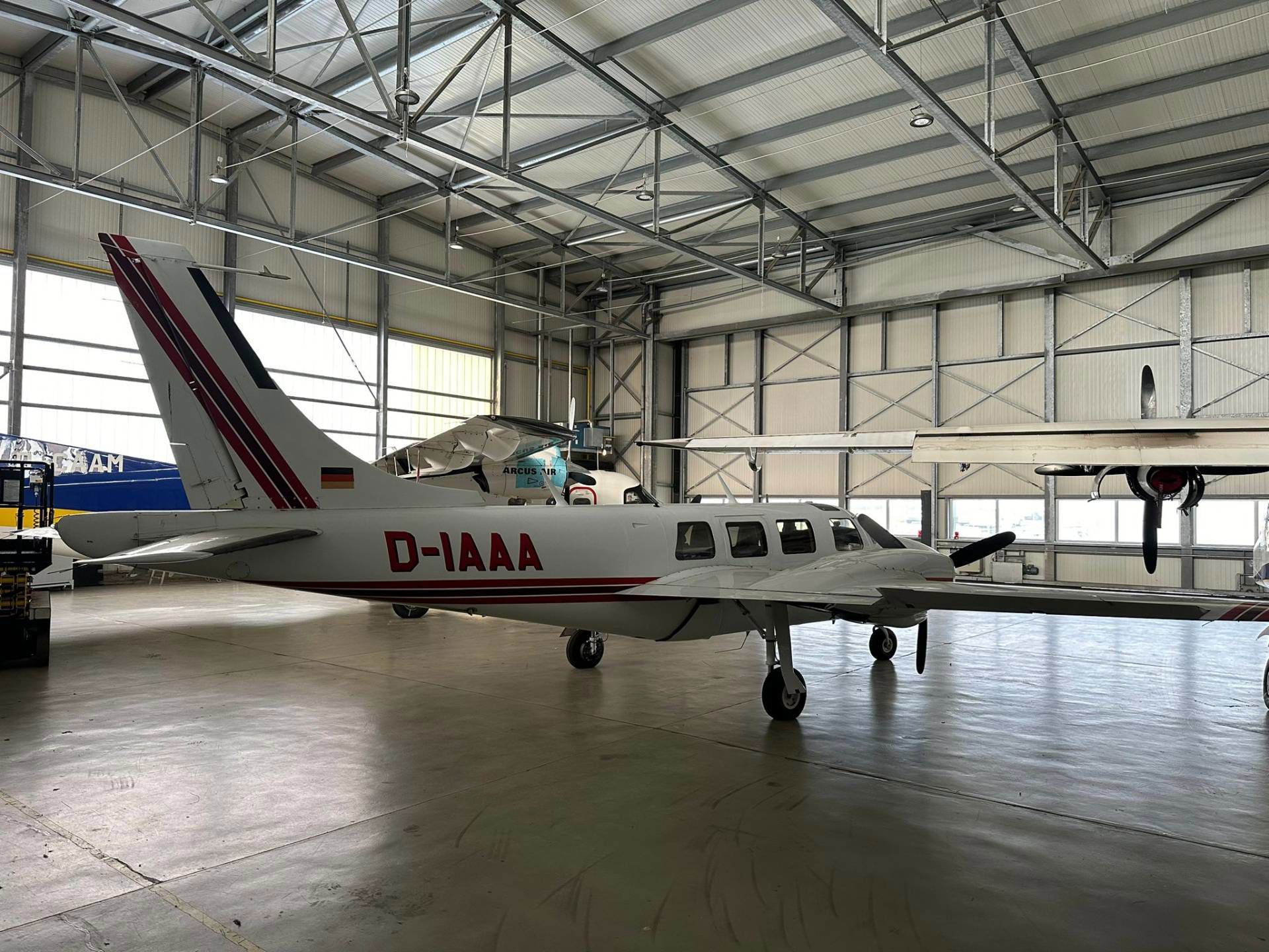 1981 Piper PA-60 Aerostar - Exterior