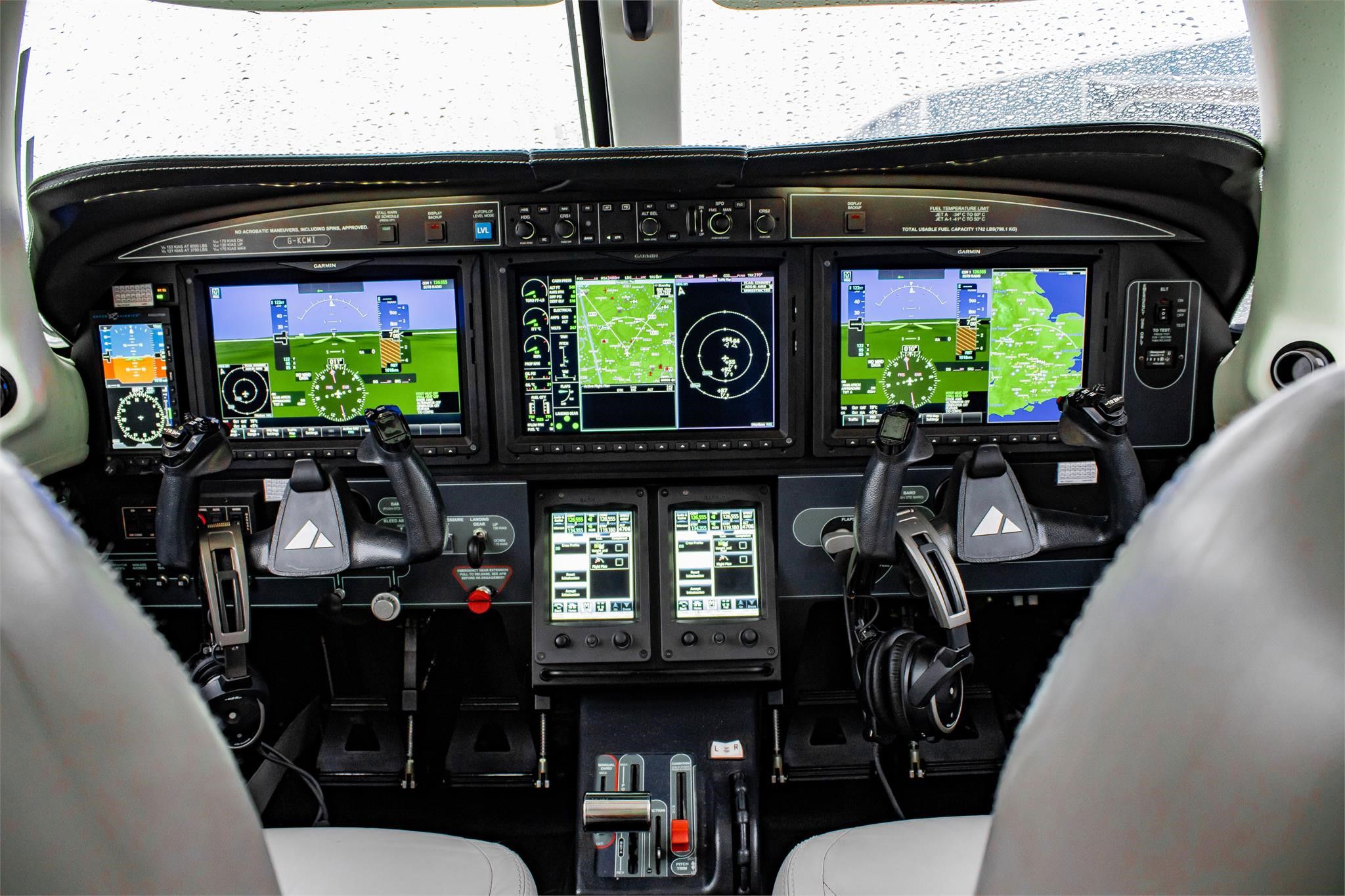 2018 Piper PA-46 M600 - Interior