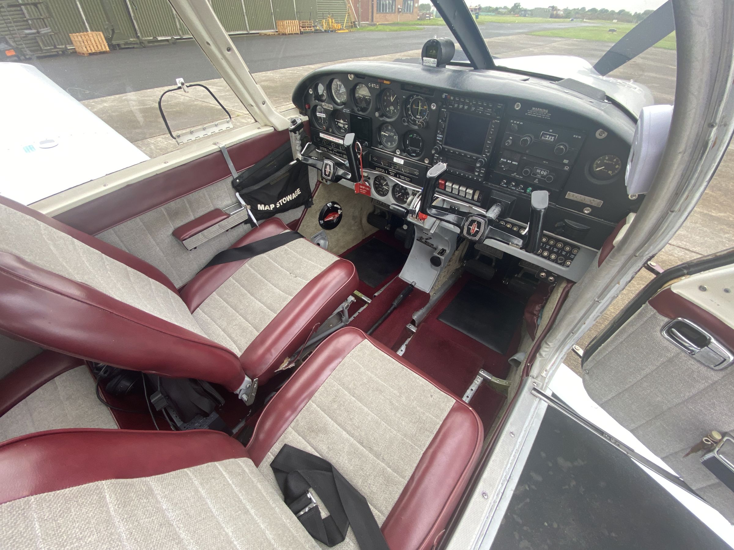 1970 Piper PA-28R-200 Arrow II - Interior
