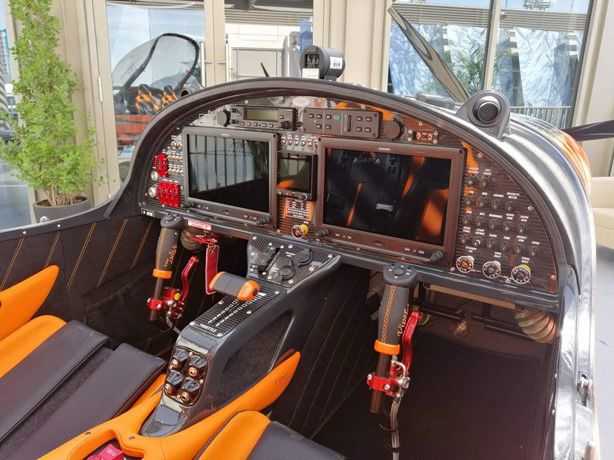 2024 Tomark Aero SD4 ATTACK - Interior