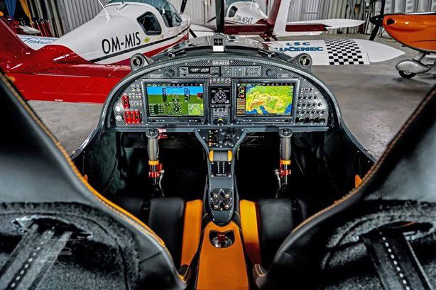 2024 Tomark Aero SD4 ATTACK - Interior