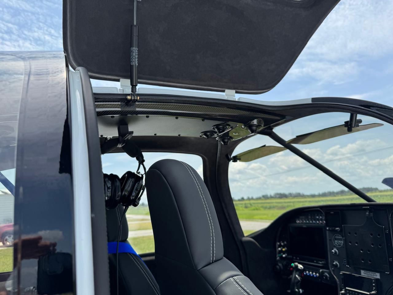 2025 Van's RV-10 - Interior