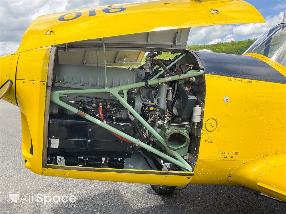 1952 De Havilland DHC-1 Chipmunk - Exterior