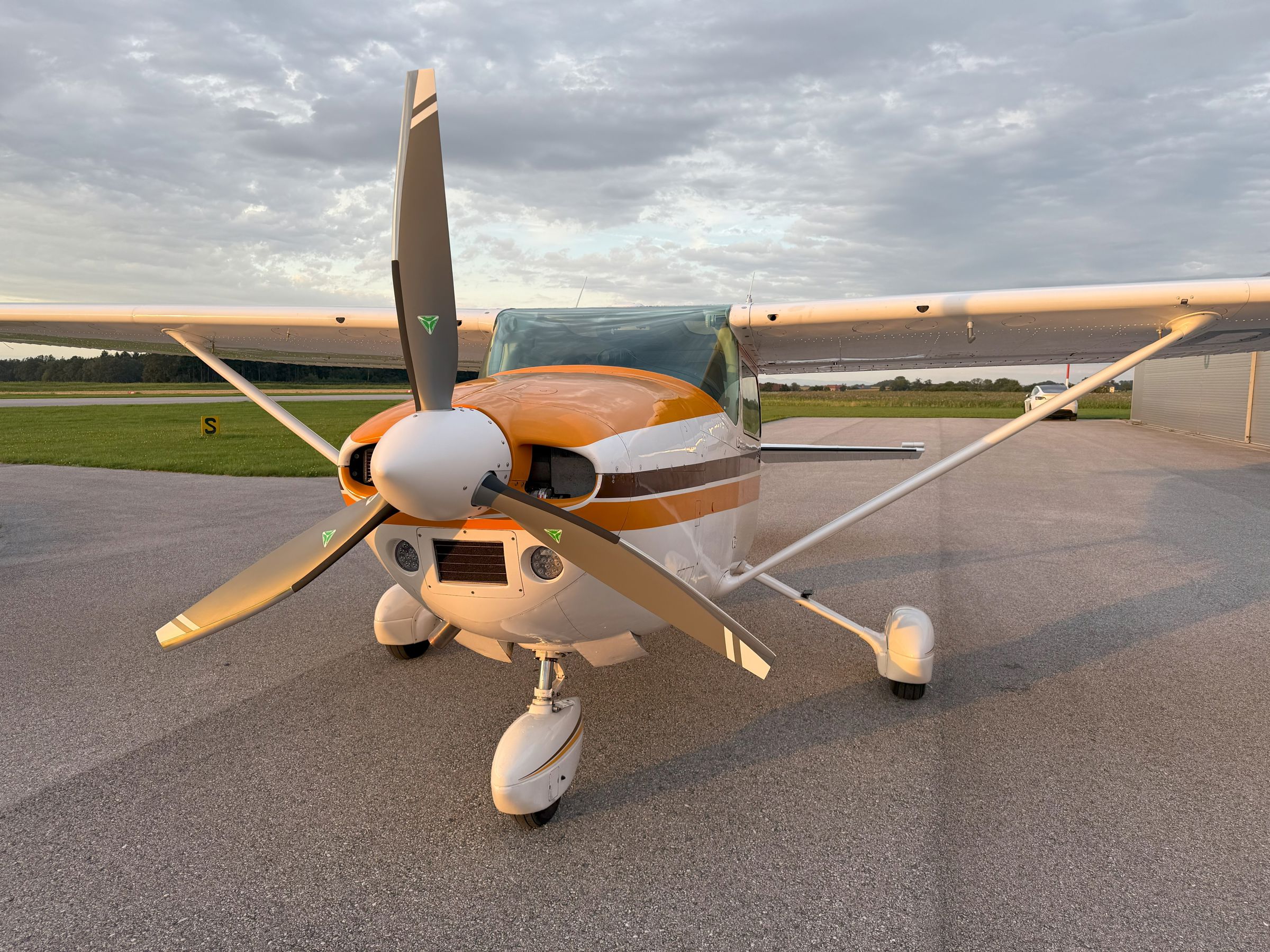 1980 Cessna (Reims) F182Q Skylane