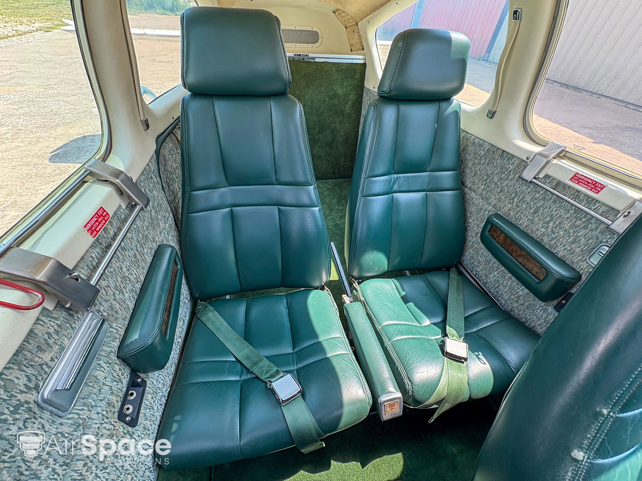 1973 Beechcraft T-24A Cochise - Interior