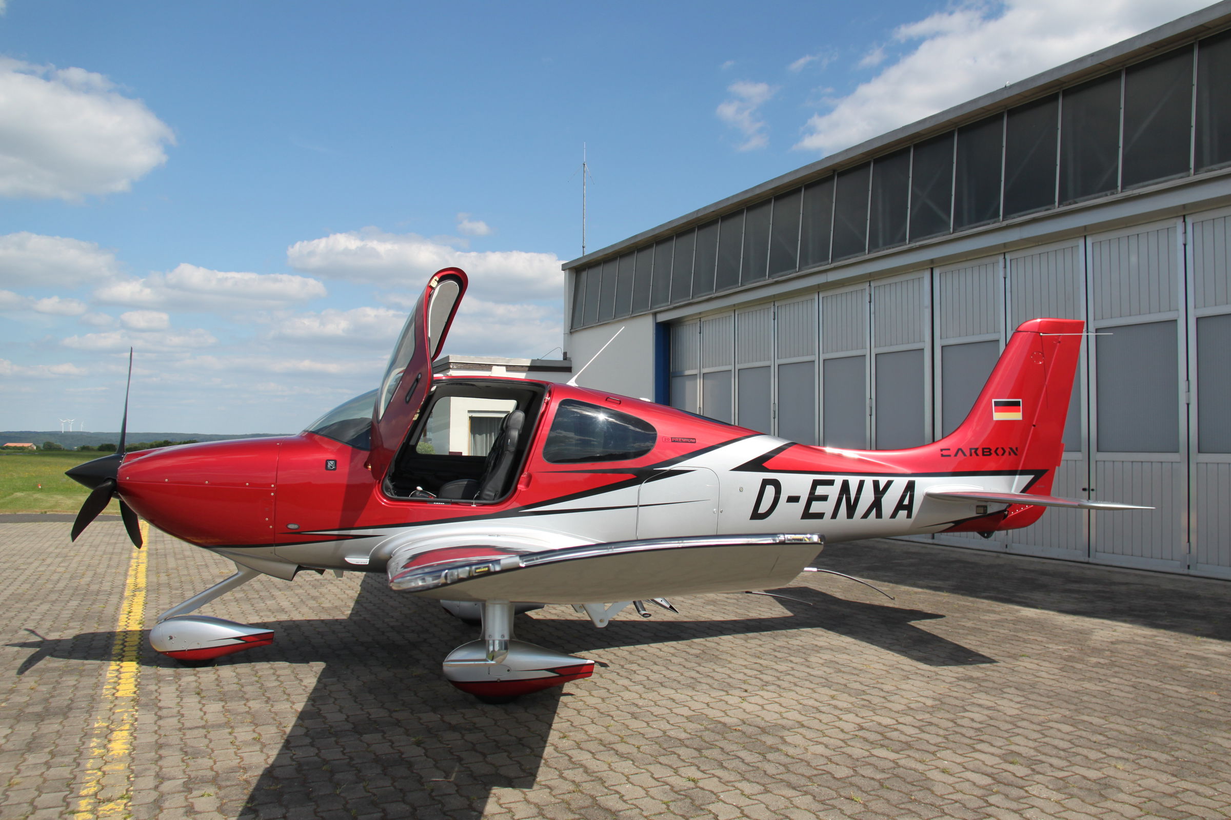 2022 Cirrus SR20 G6 - Exterior