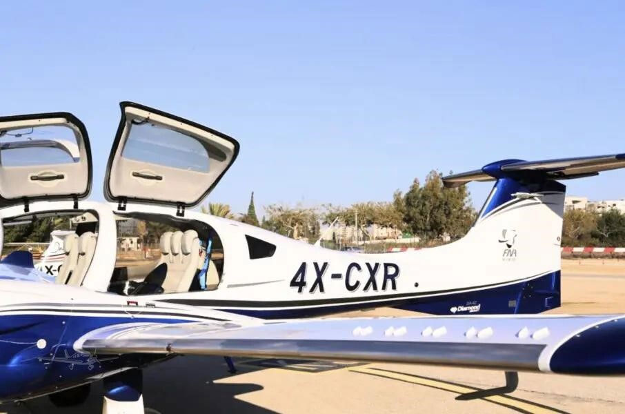 2017 Diamond DA62 - Exterior