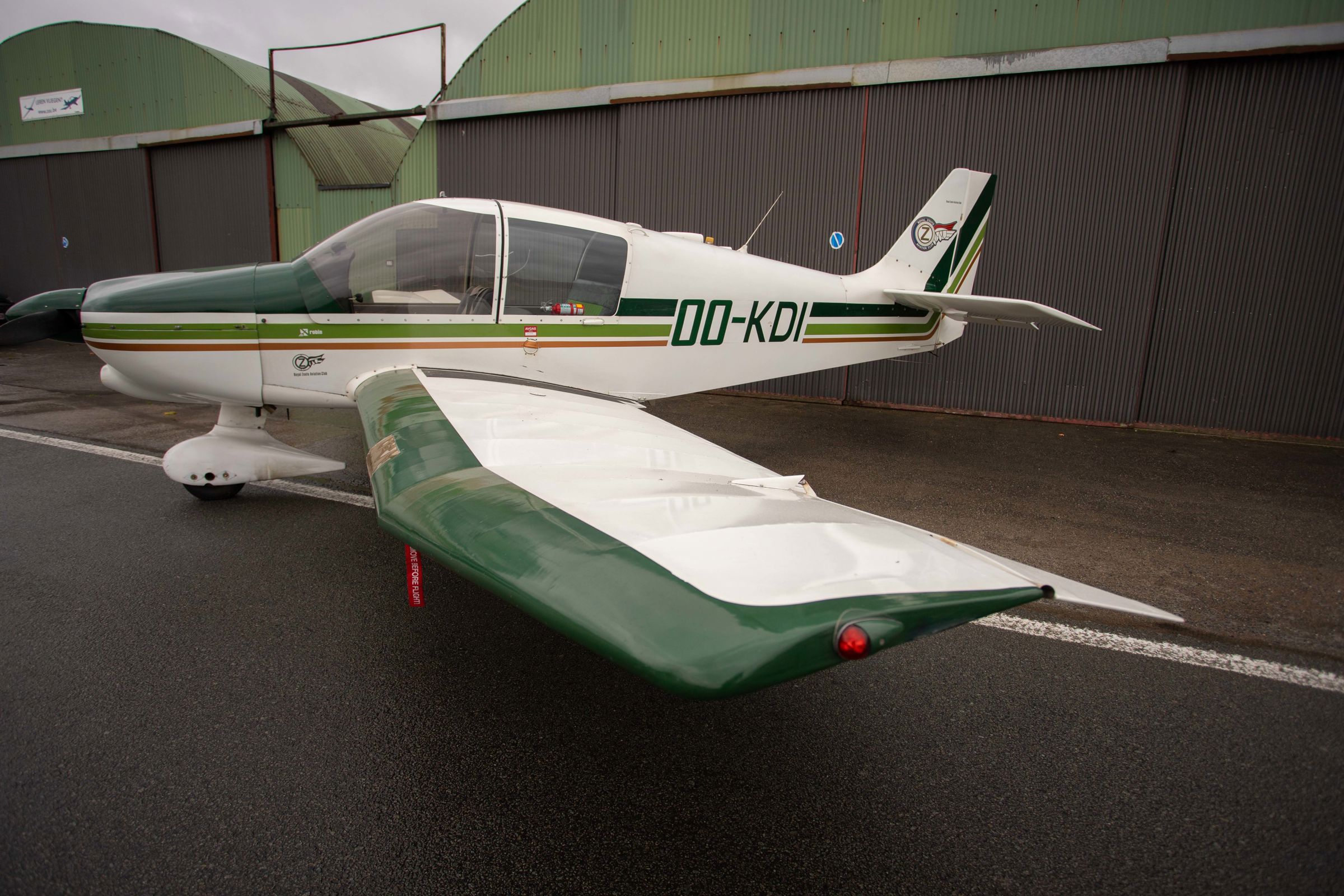 1982 Robin DR-400 120 Dauphin 2+2