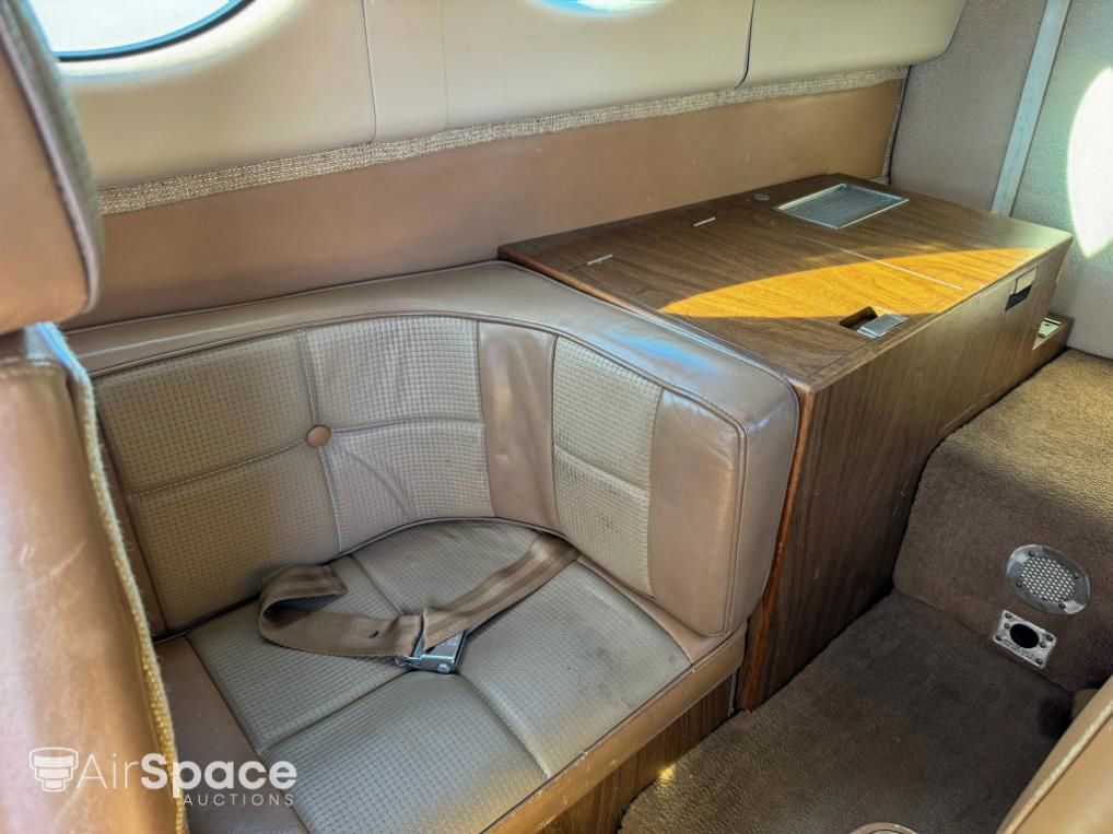 1973 Cessna 421B Golden Eagle/ Executive Commuter - Interior