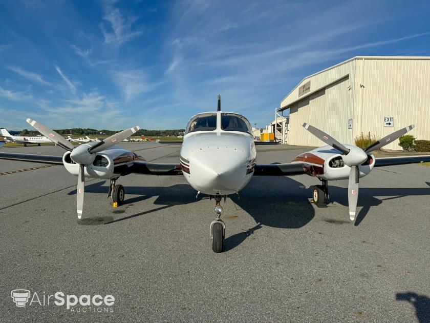 1973 Cessna 421B Golden Eagle/ Executive Commuter - Exterior