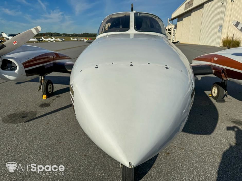 1973 Cessna 421B Golden Eagle/ Executive Commuter - Exterior