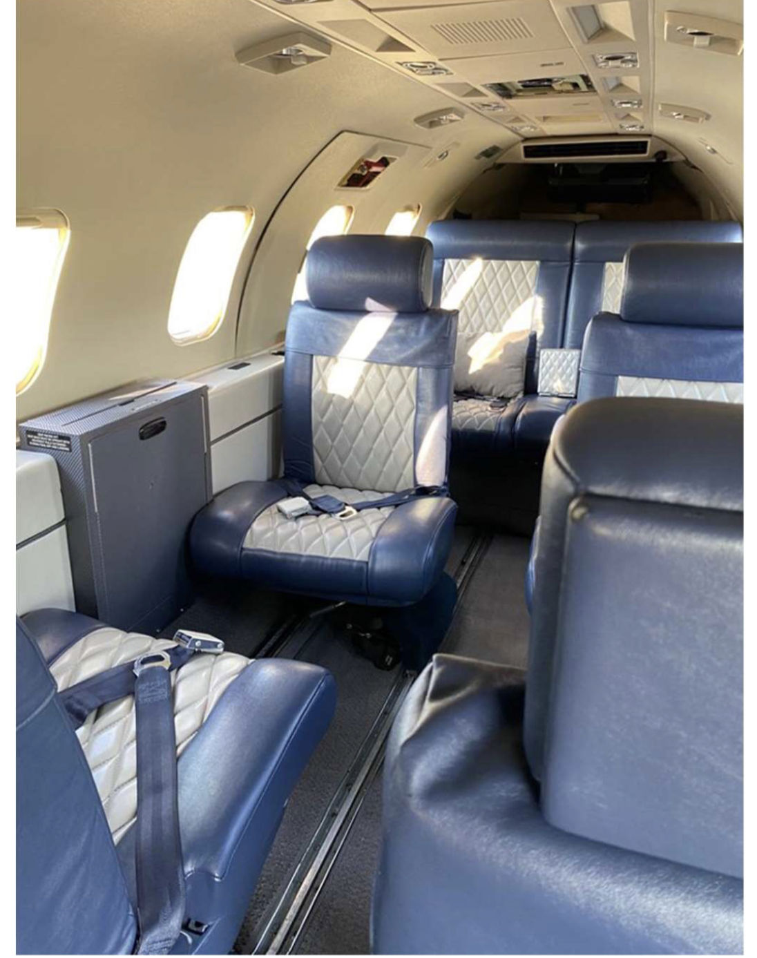 1985 Learjet 35A - Interior