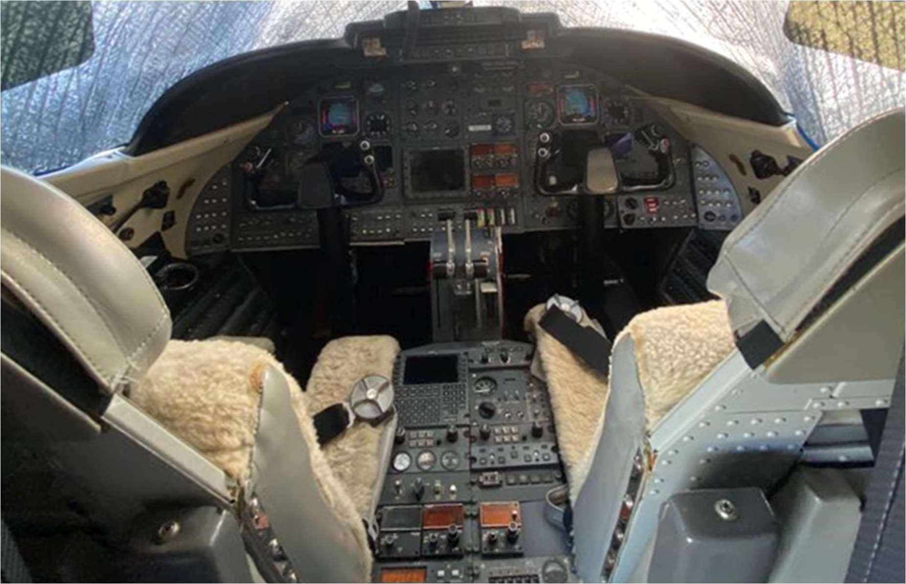 1985 Learjet 35A - Interior