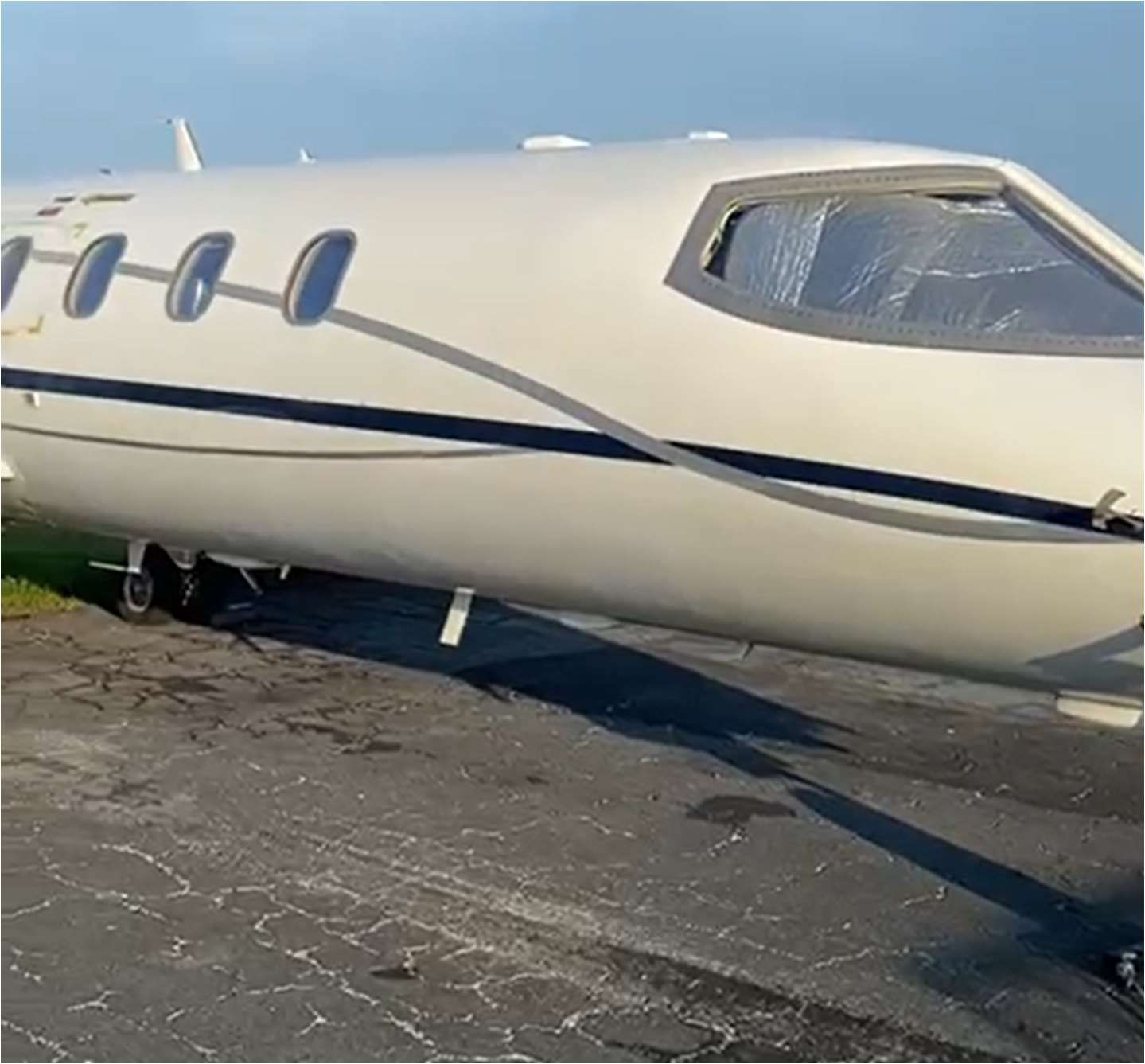 1985 Learjet 35A - Exterior
