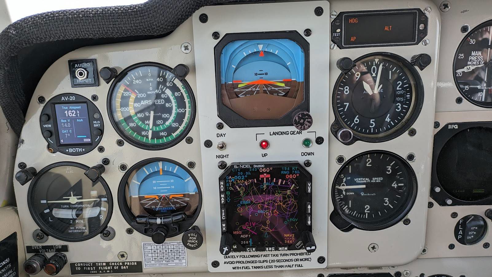 1966 Beechcraft 35 Bonanza - Interior