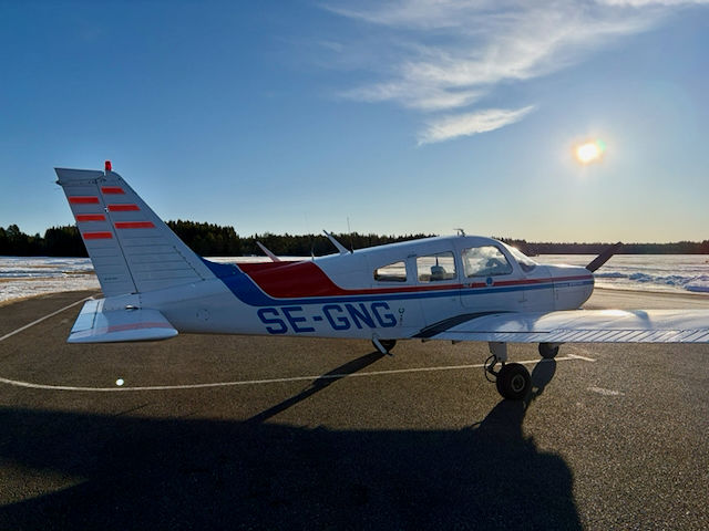 1976 Piper PA-28-151 Cherokee Warrior - Exterior
