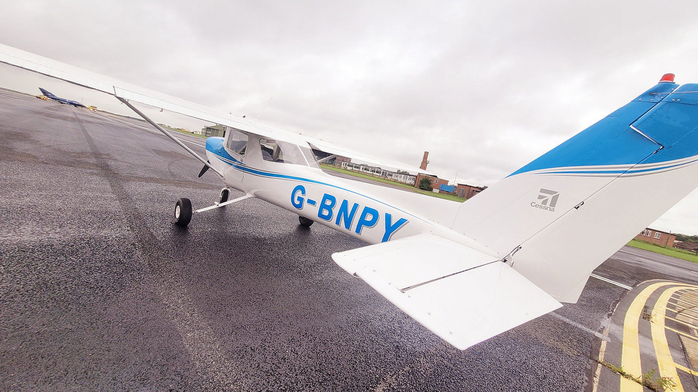 1977 Cessna 152 - Exterior