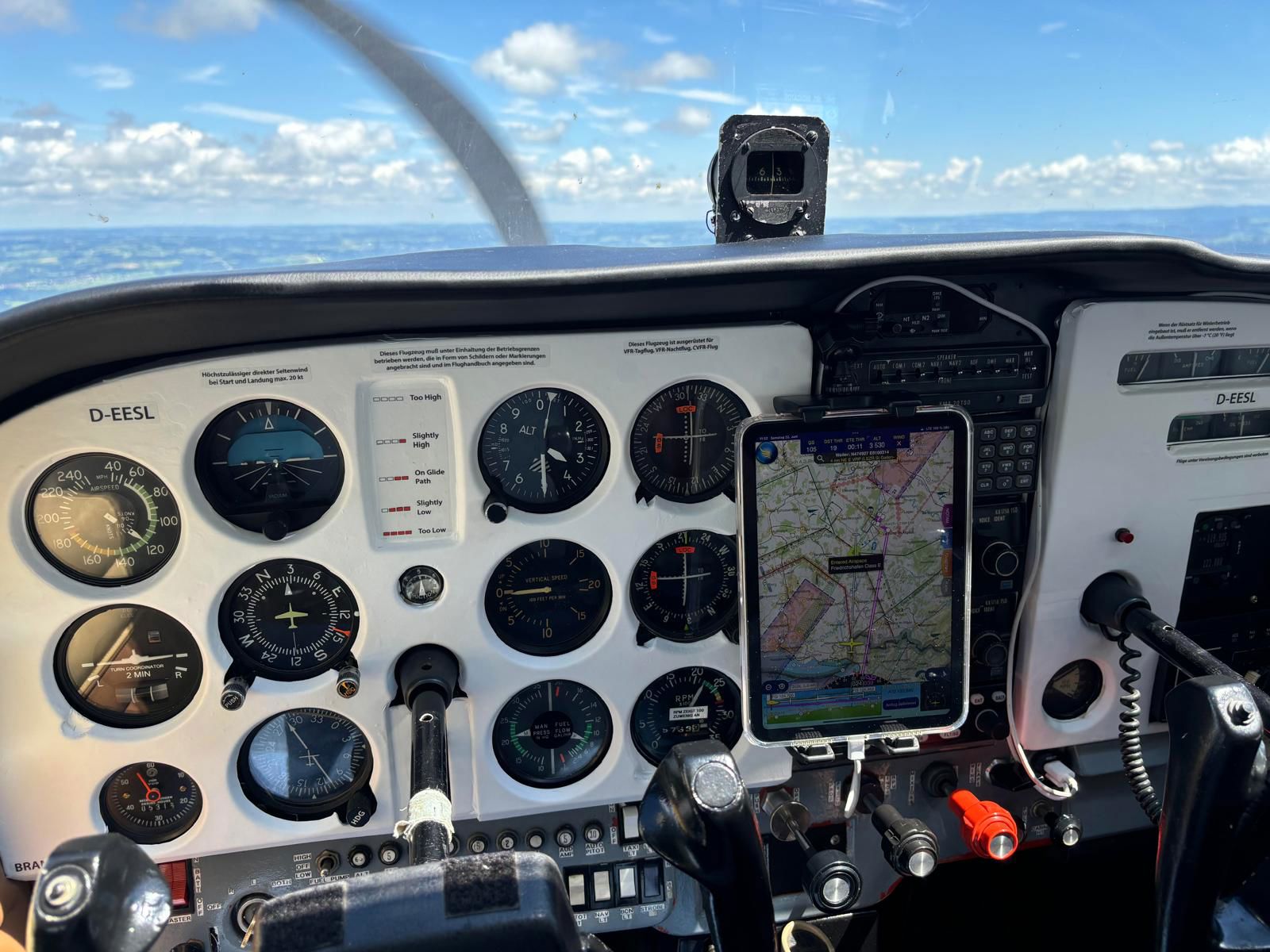 1975 Cessna 172J - Interior