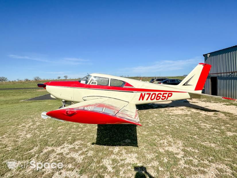 1960 Piper PA-24-180 Comanche - Exterior