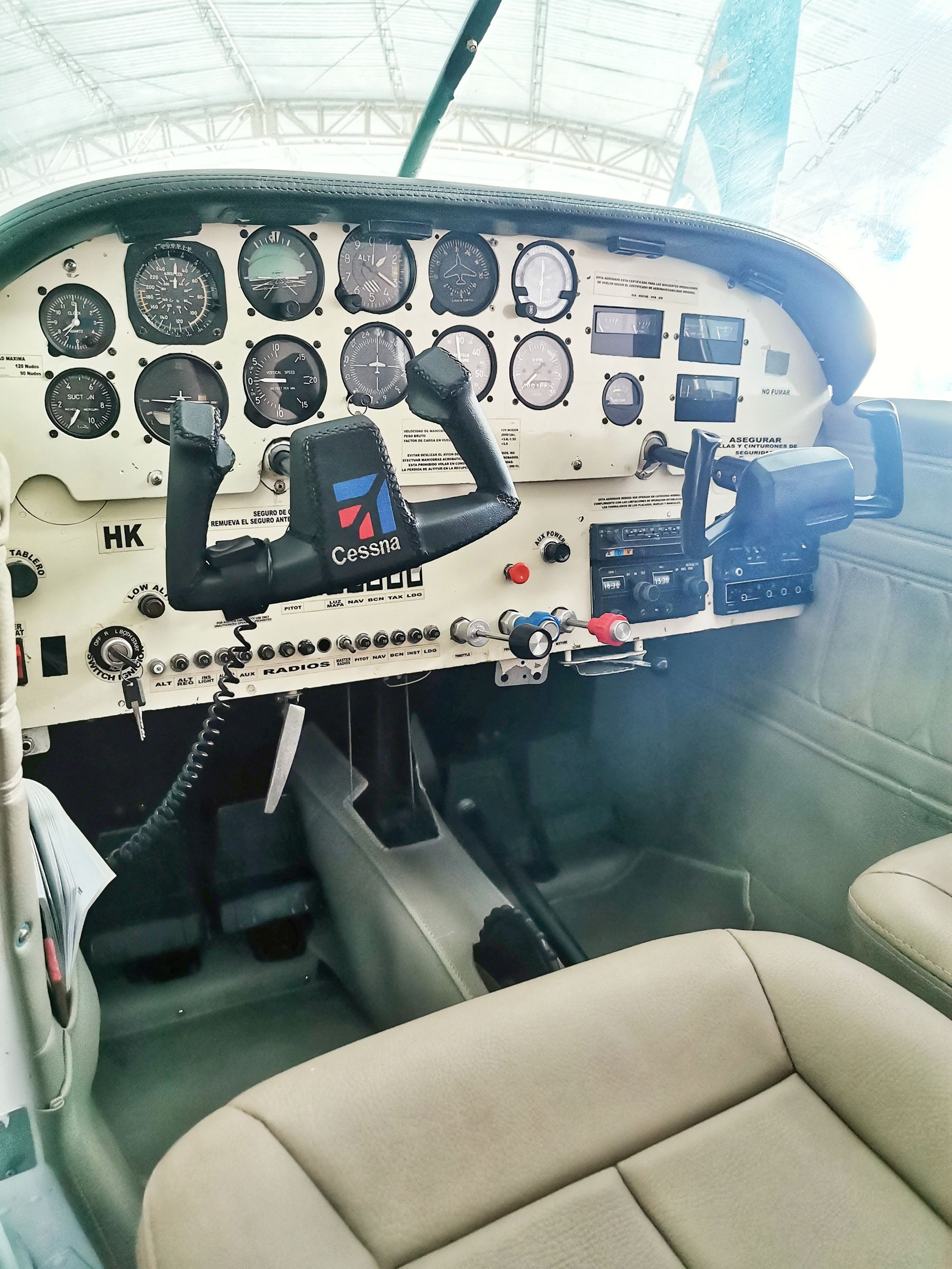 1954 Cessna 180 Skywagon - Interior