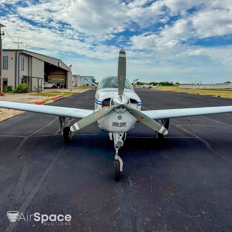 1951 Beechcraft C35 Bonanza - Exterior