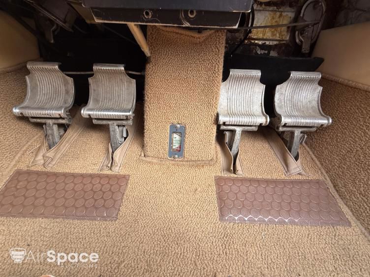1951 Beechcraft C35 Bonanza - Interior