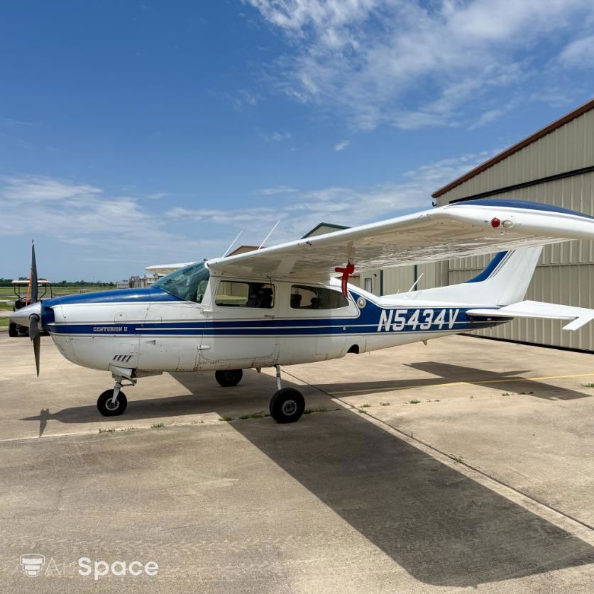 1975 Cessna 210L Turbo Centurion - Exterior