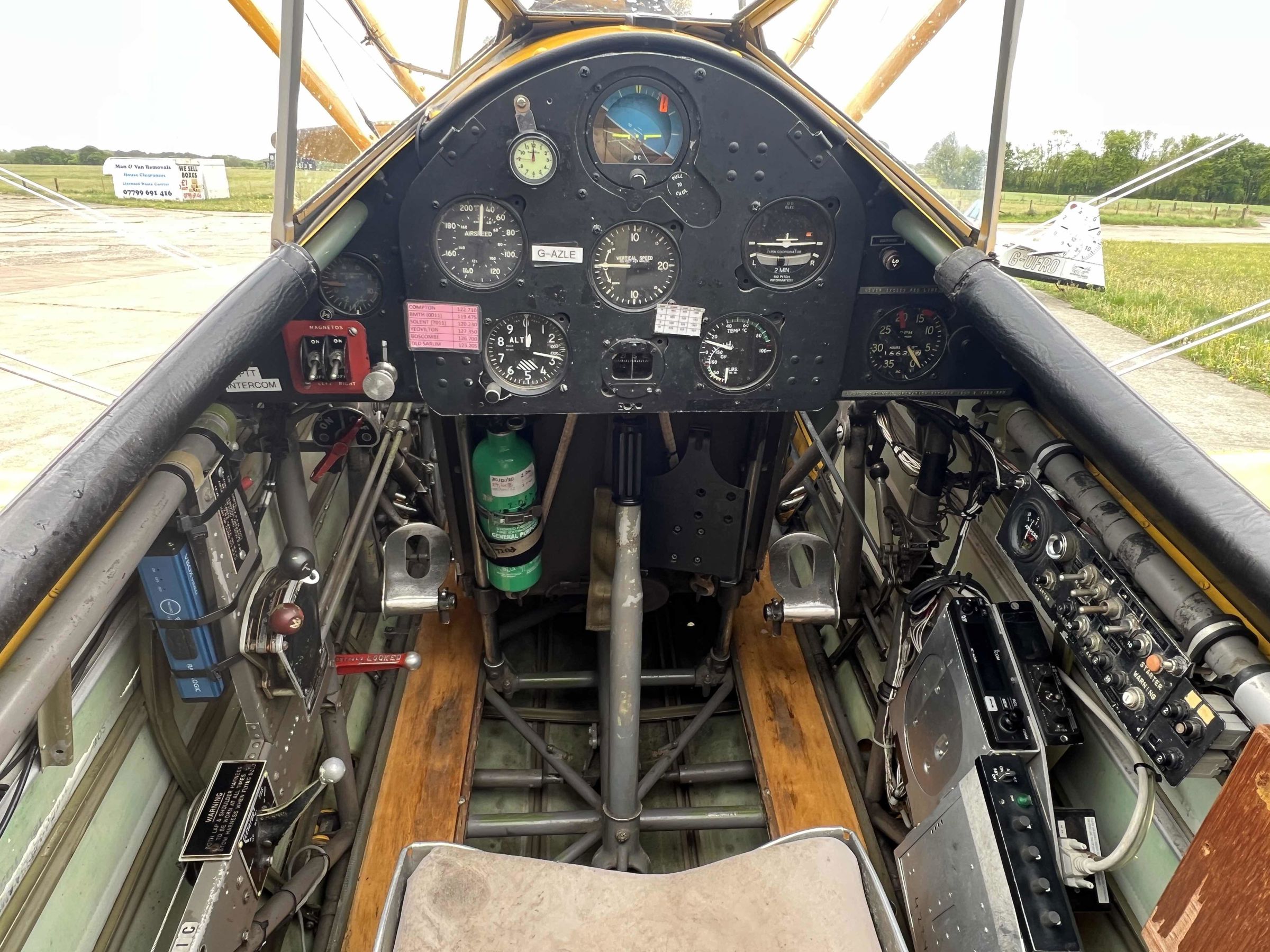 1940 Boeing Stearman A75-N1 - Interior